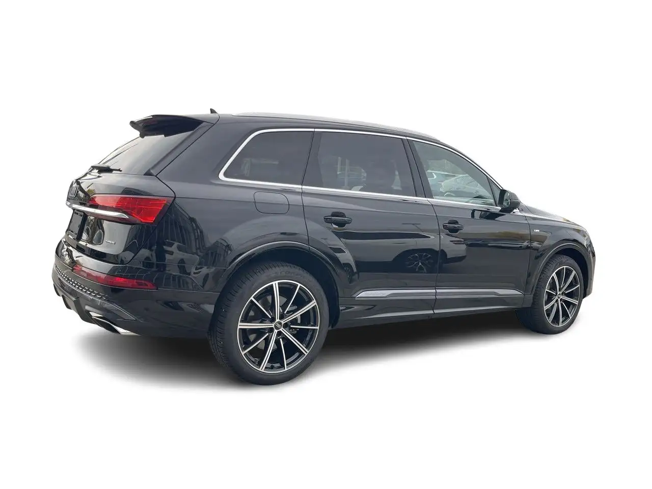 Audi Q7 - Image 2