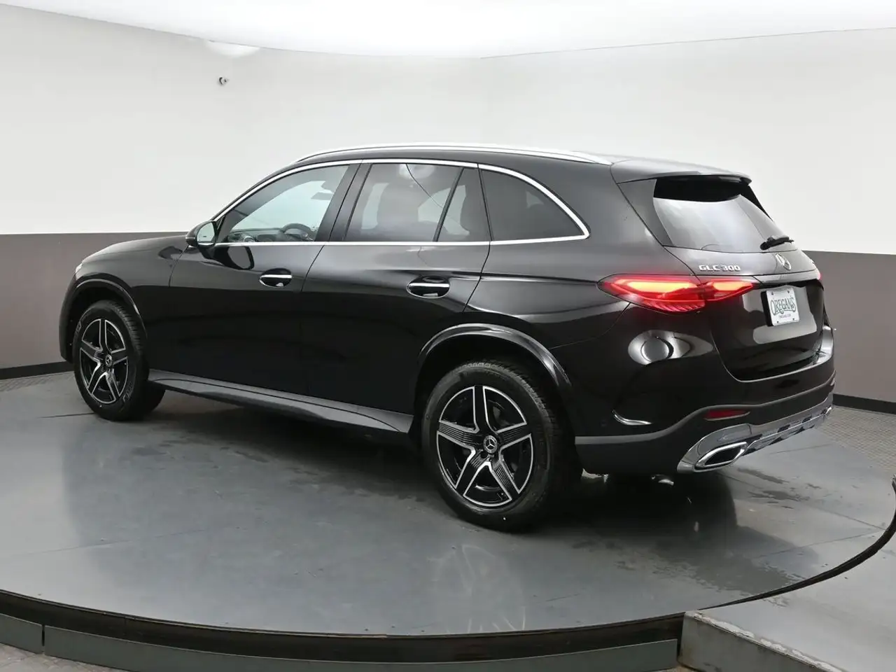 Mercedes-Benz GLC - Image 28
