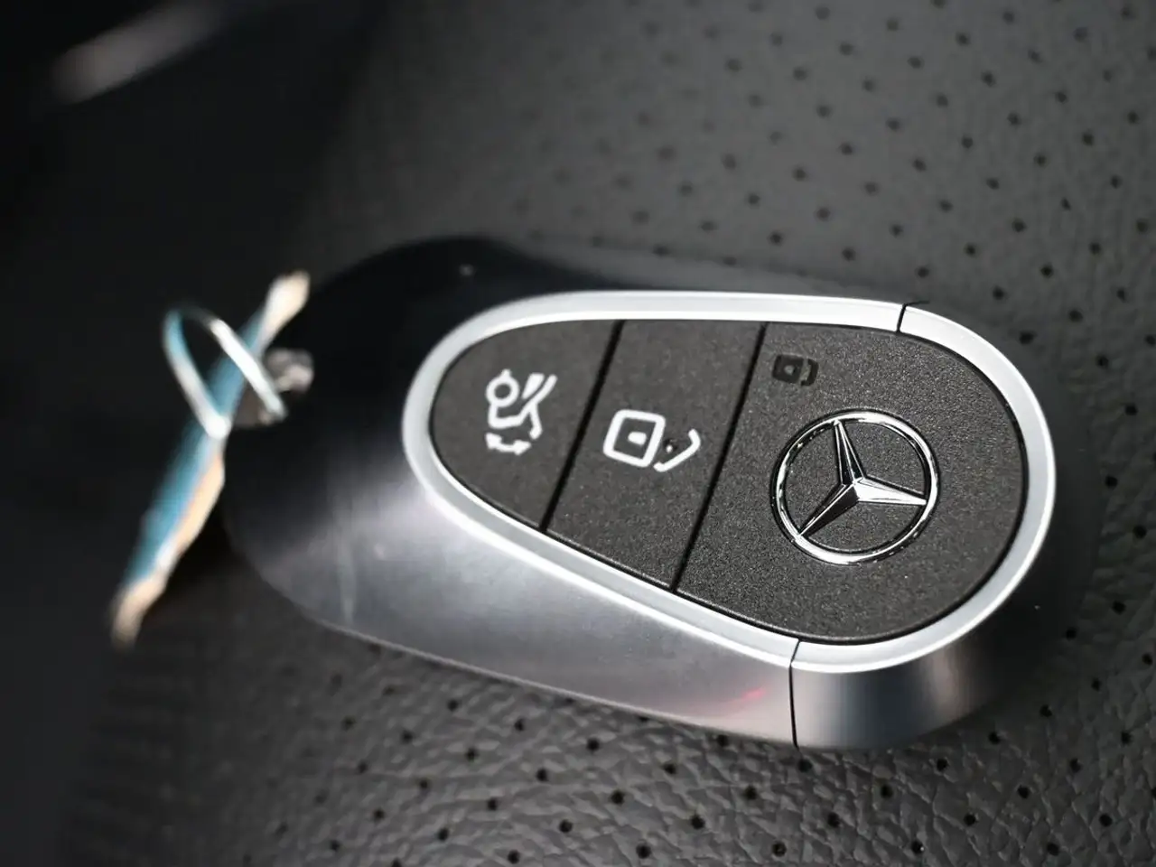 Mercedes-Benz GLC - Image 5