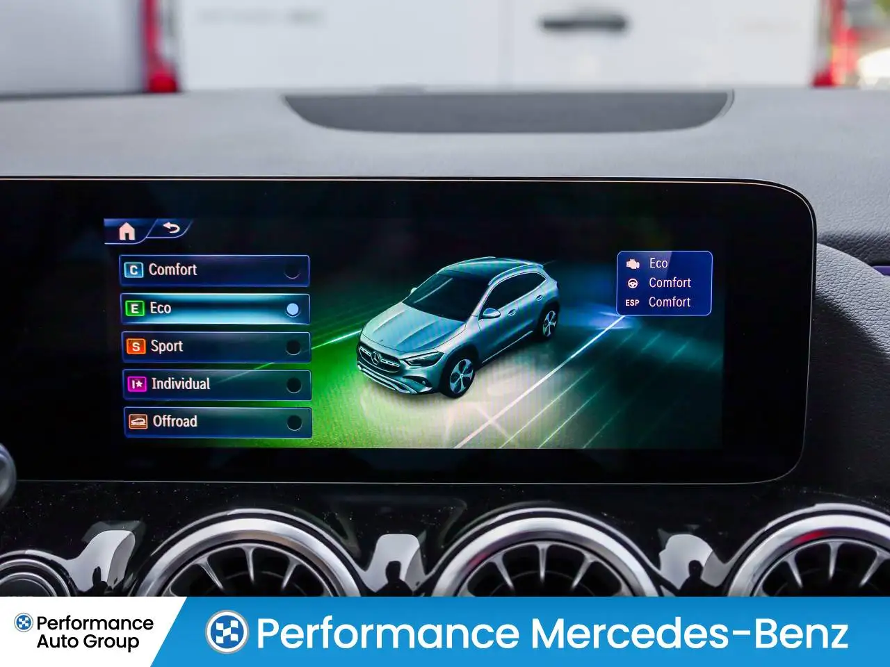 Mercedes-Benz GLA - Image 24