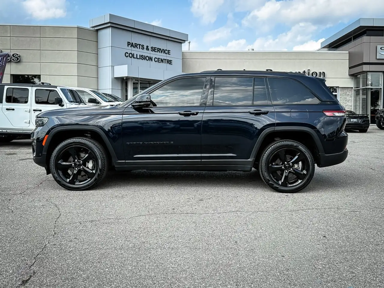 Jeep Grand Cherokee - Image 8