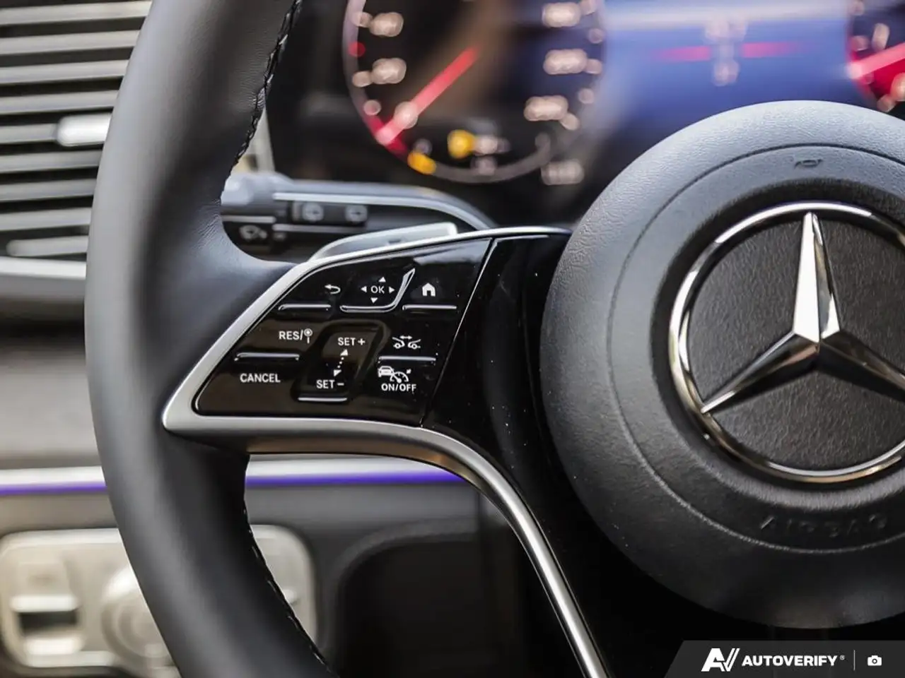 Mercedes-Benz GLE - Image 15