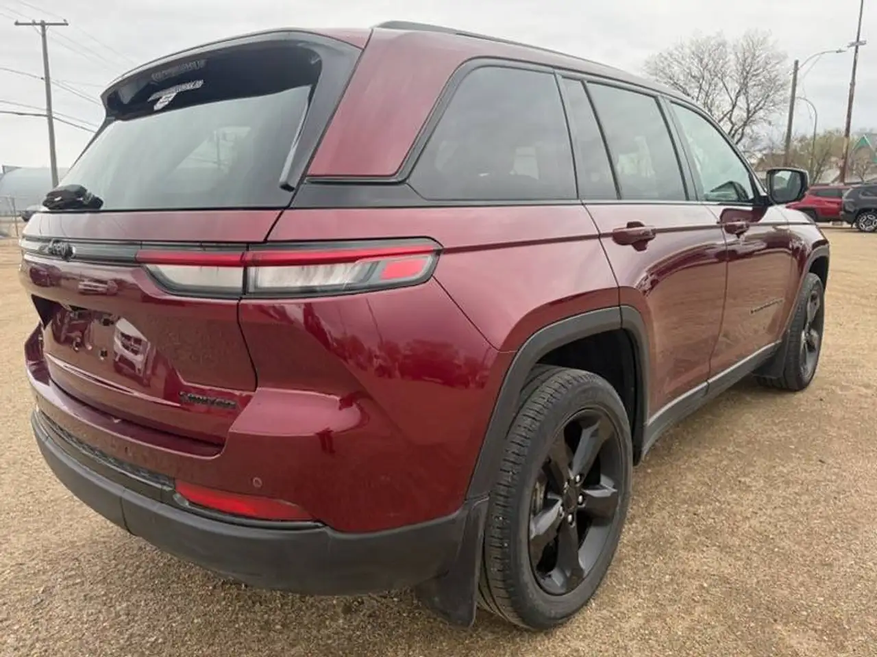 Jeep Grand Cherokee - Image 4