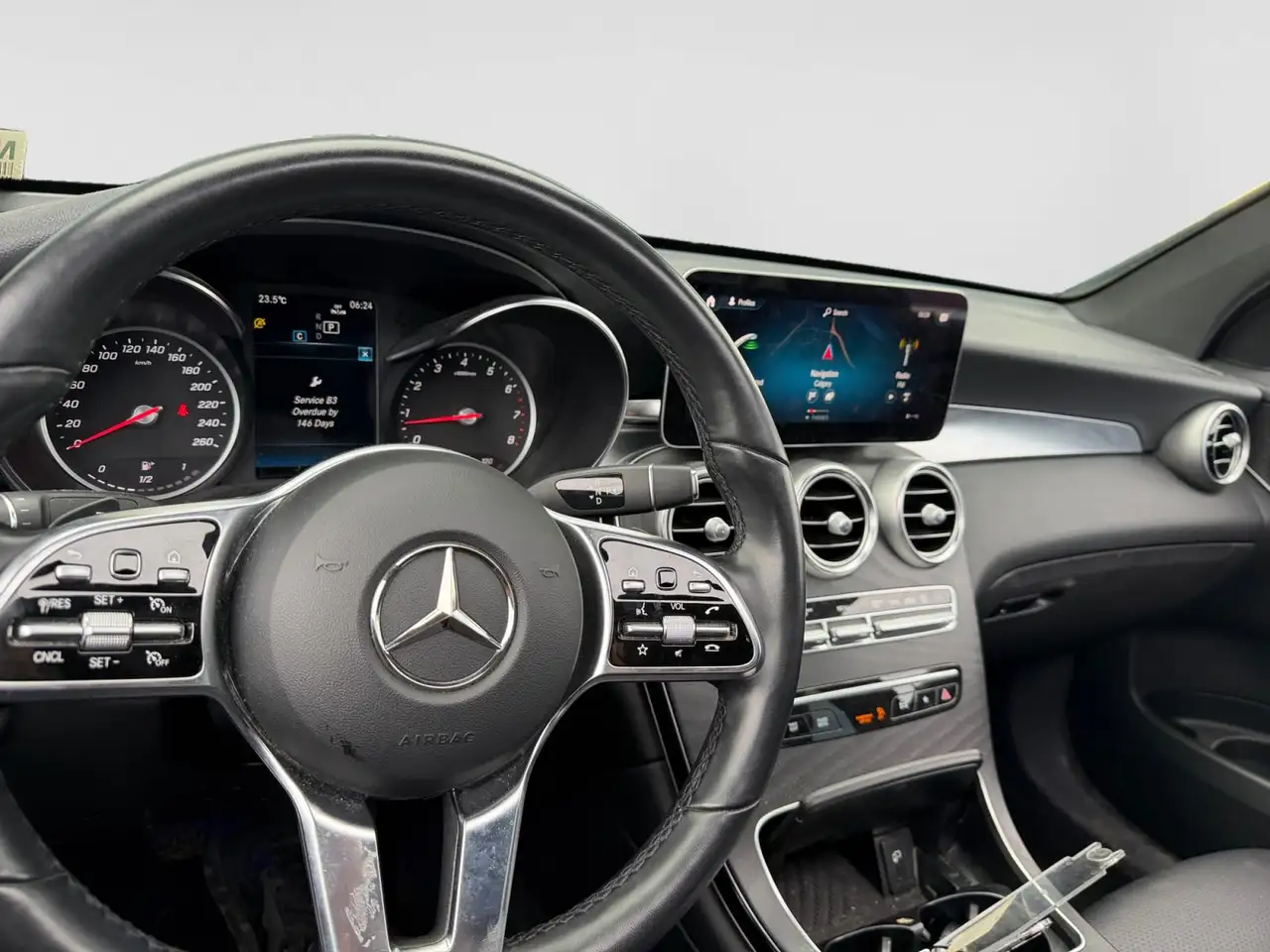 Mercedes-Benz GLC - Image 21