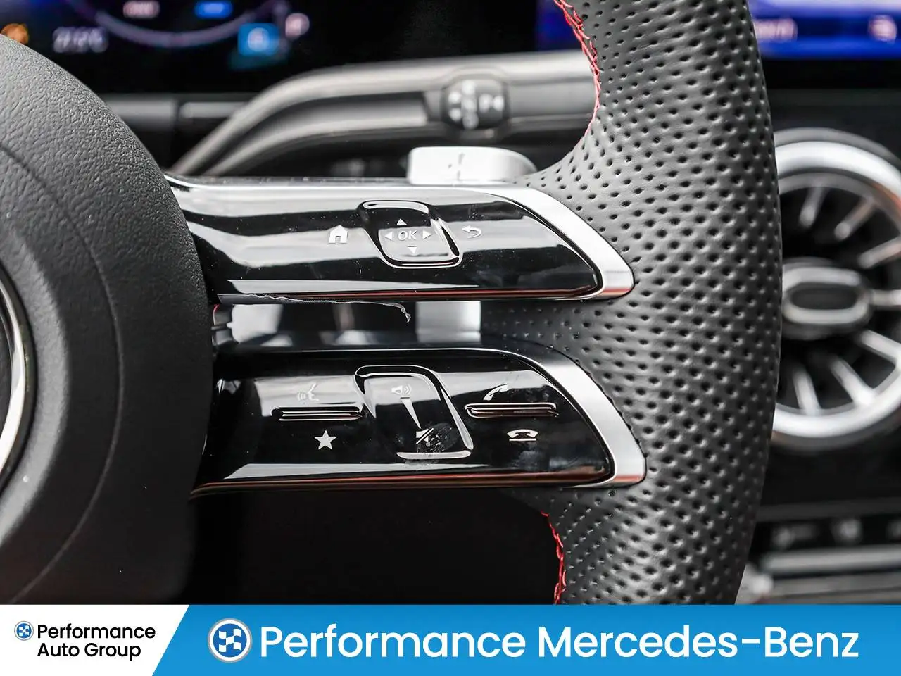 Mercedes-Benz GLA - Image 21