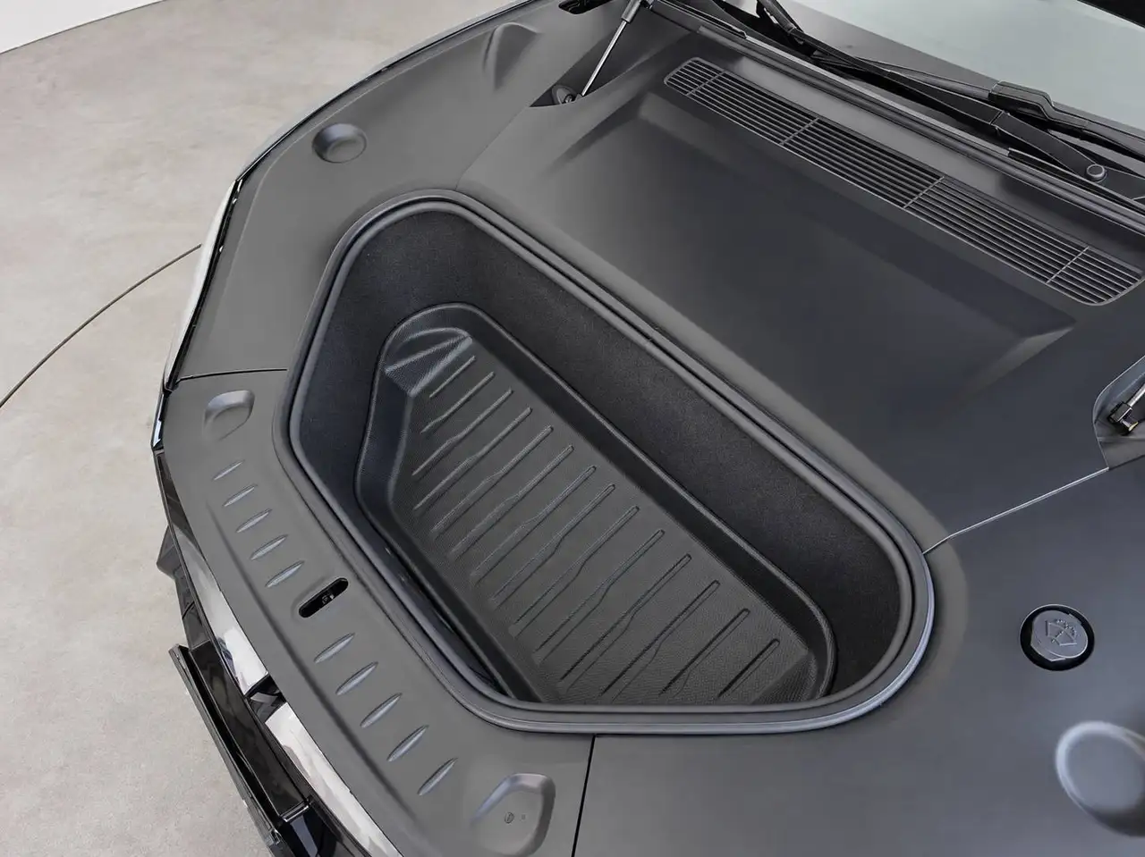 Tesla Model S - Image 31