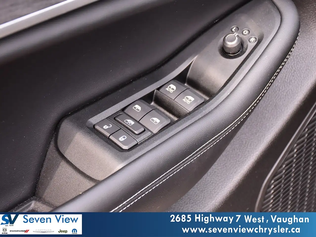 Jeep Grand Cherokee - Image 10