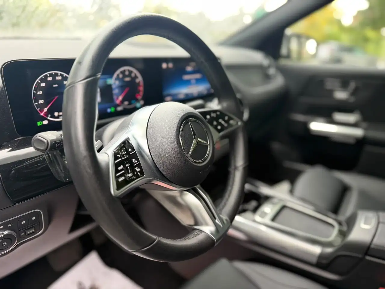 Mercedes-Benz GLA - Image 14
