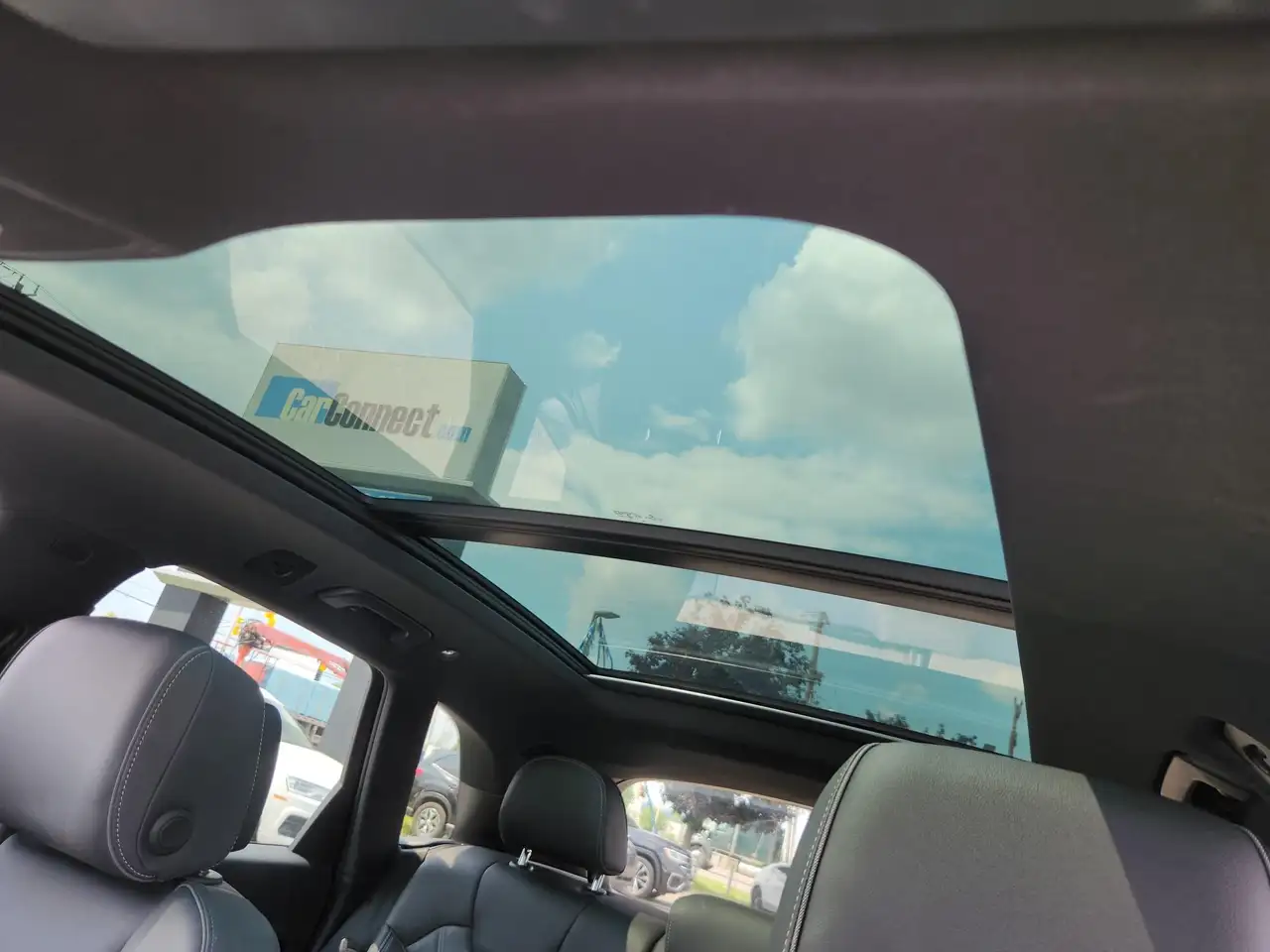 Audi Q5 - Image 12