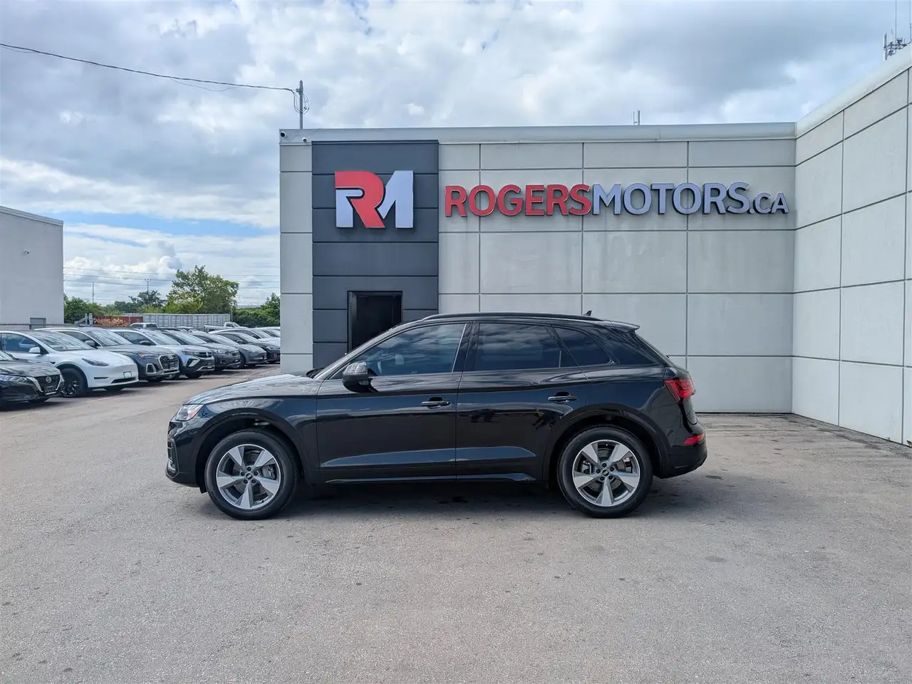 Audi Q5 - Image 2