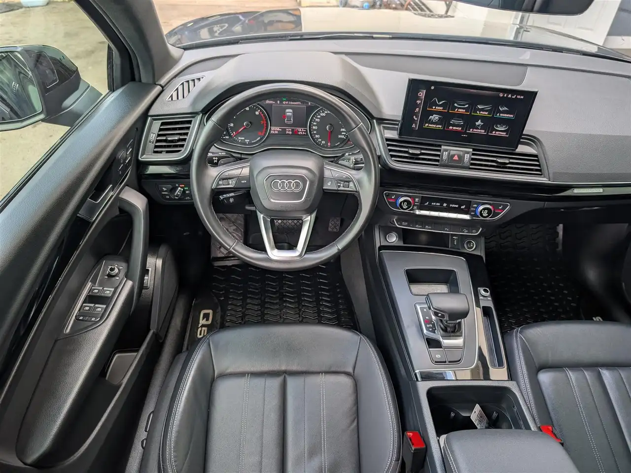 Audi Q5 - Image 13