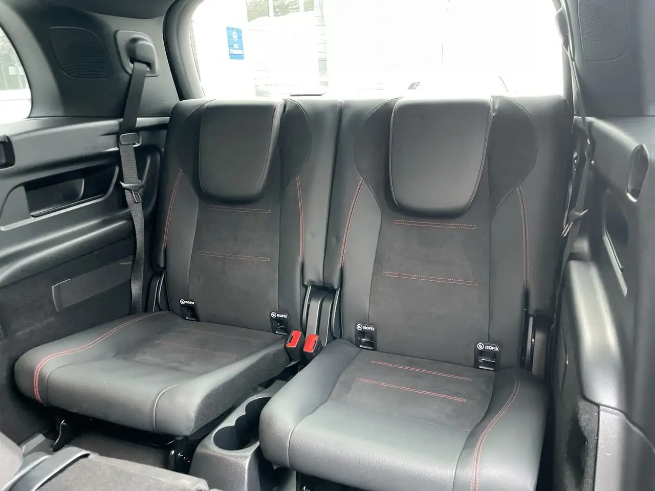 Mercedes-Benz EQB - Image 32