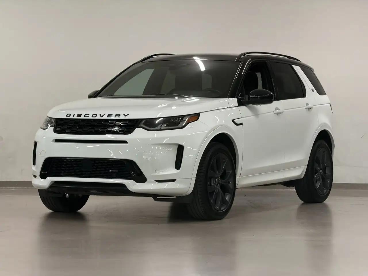 Land Rover Discovery Sport - Image 4