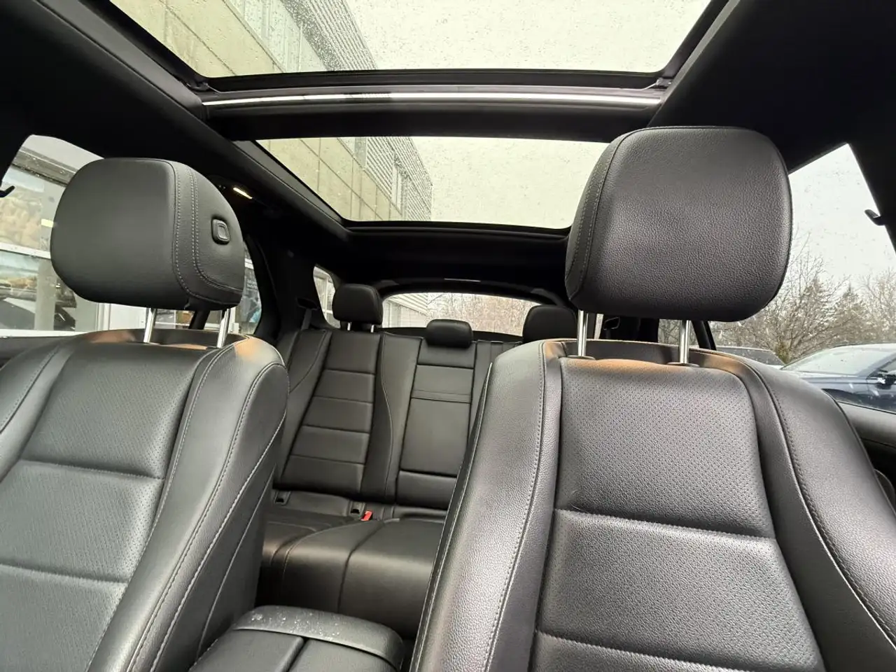 Mercedes-Benz GLE - Image 15