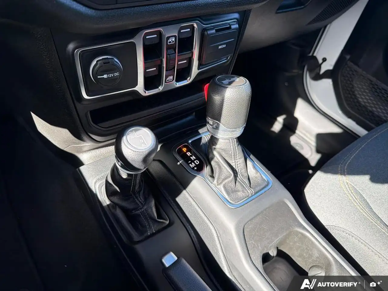 Jeep Wrangler - Image 18