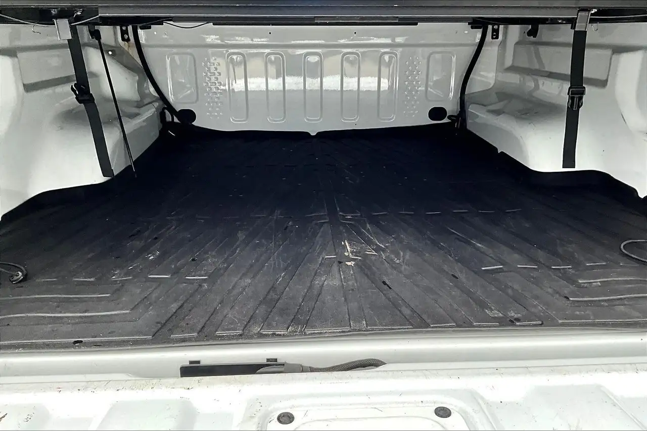 Jeep Gladiator - Image 30