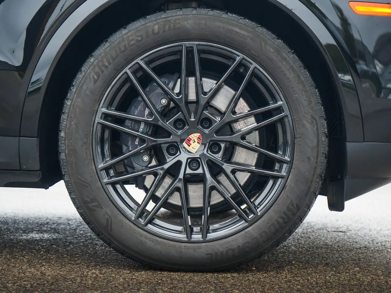 Porsche Cayenne - Image 2