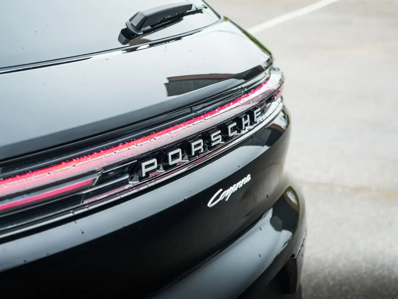 Porsche Cayenne - Image 11