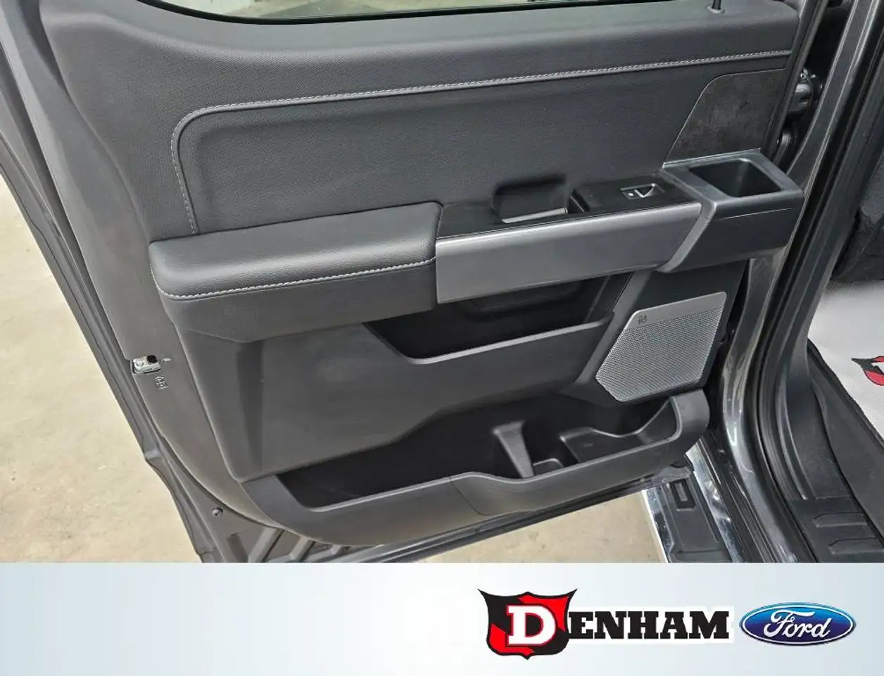 Ford F-150 - Image 10