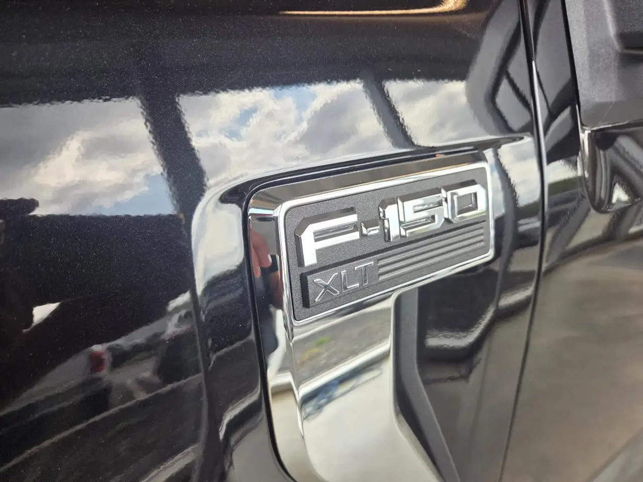 Ford F-150 - Image 8