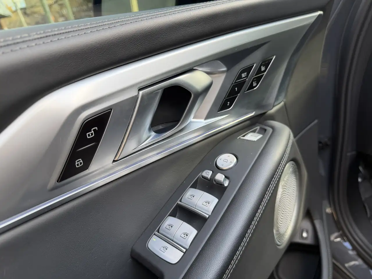 BMW XM - Image 18