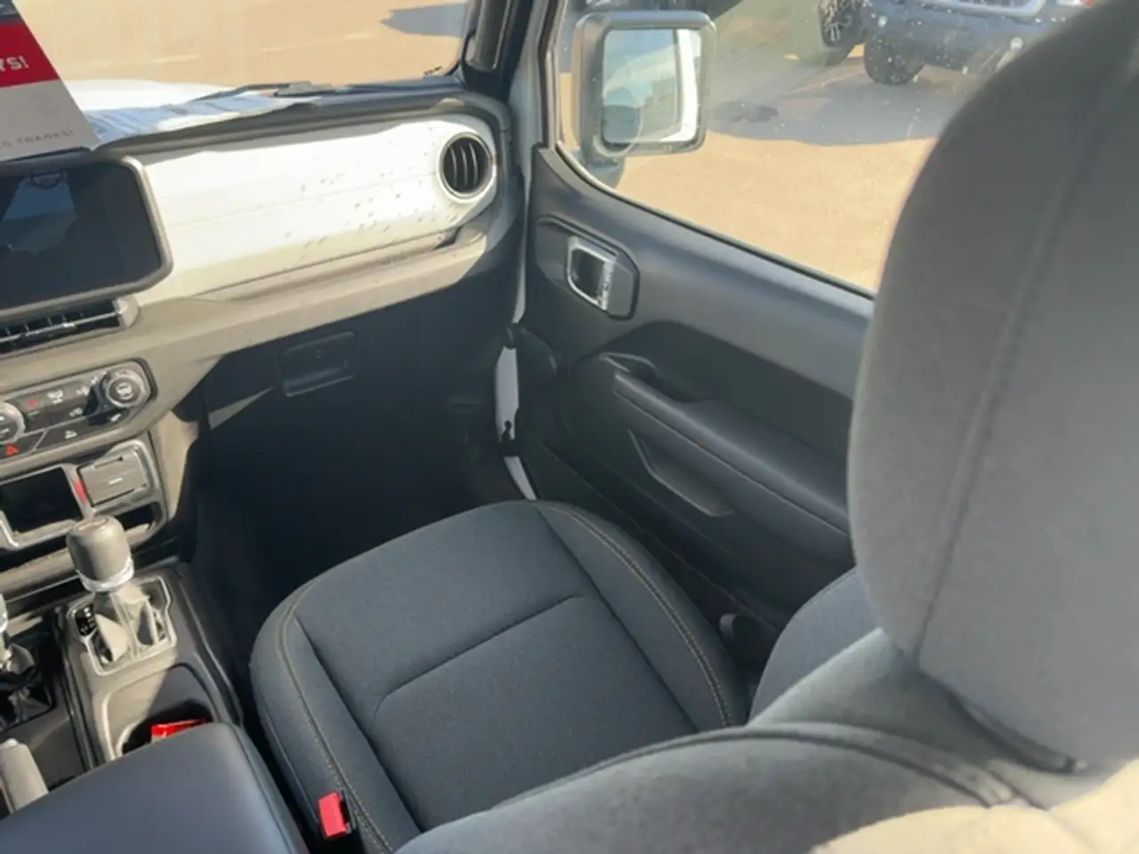 Jeep Wrangler - Image 16