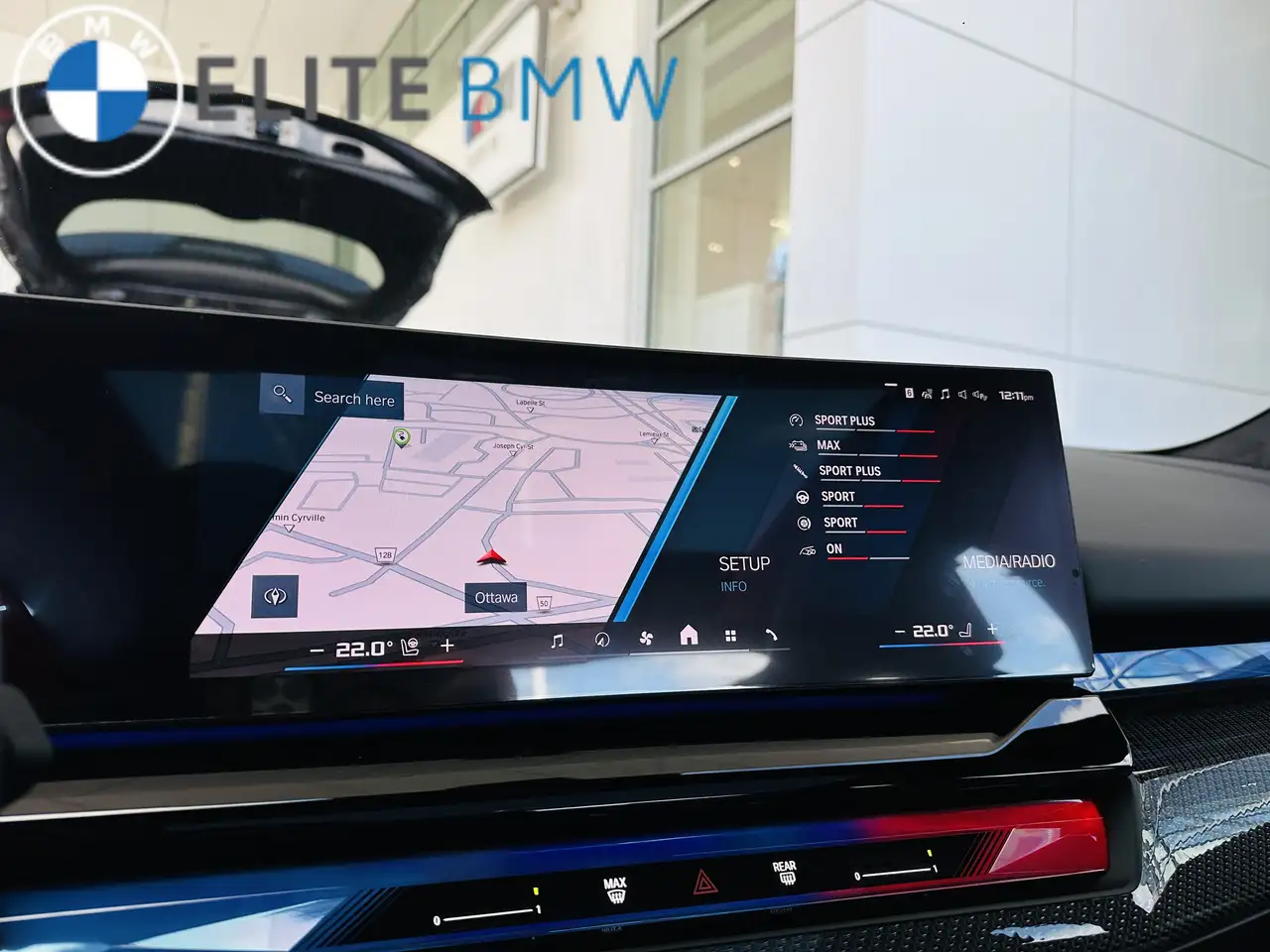 BMW M5 - Image 2
