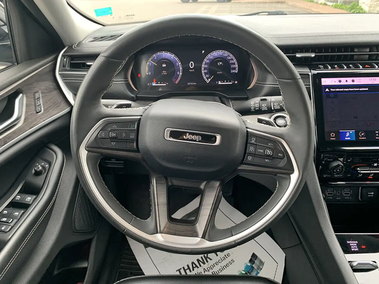 Jeep Grand Cherokee - Image 17