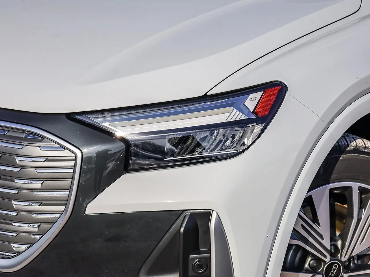 Audi Q4 e-tron - Image 8