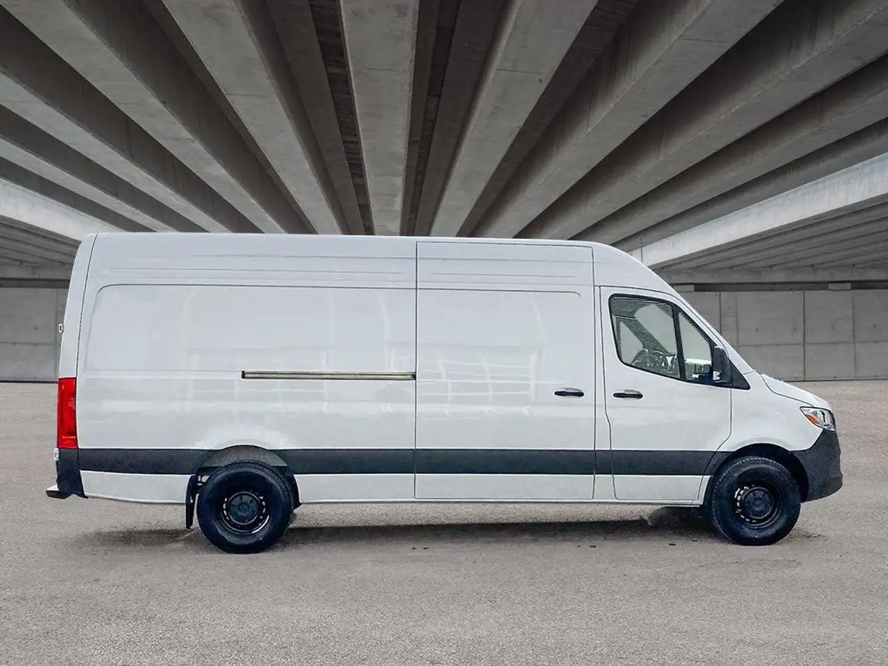 Mercedes-Benz Sprinter - Image 6
