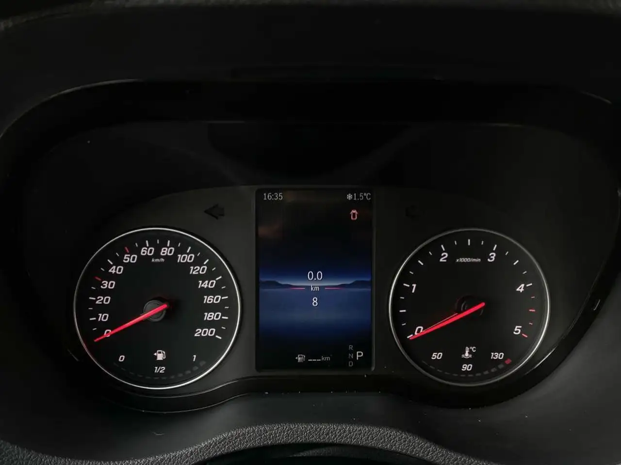 Mercedes-Benz Sprinter - Image 15