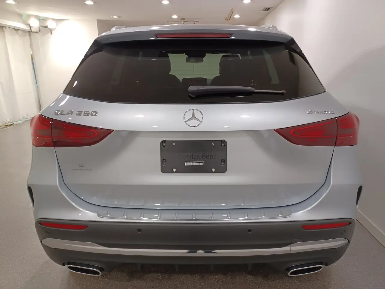 Mercedes-Benz GLA - Image 23