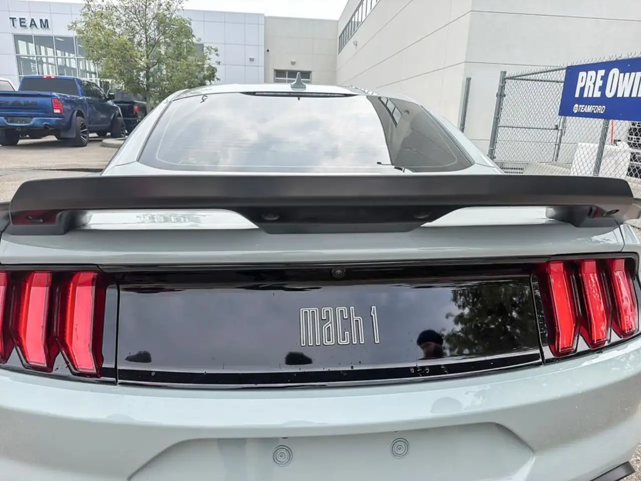 Ford Mustang - Image 12