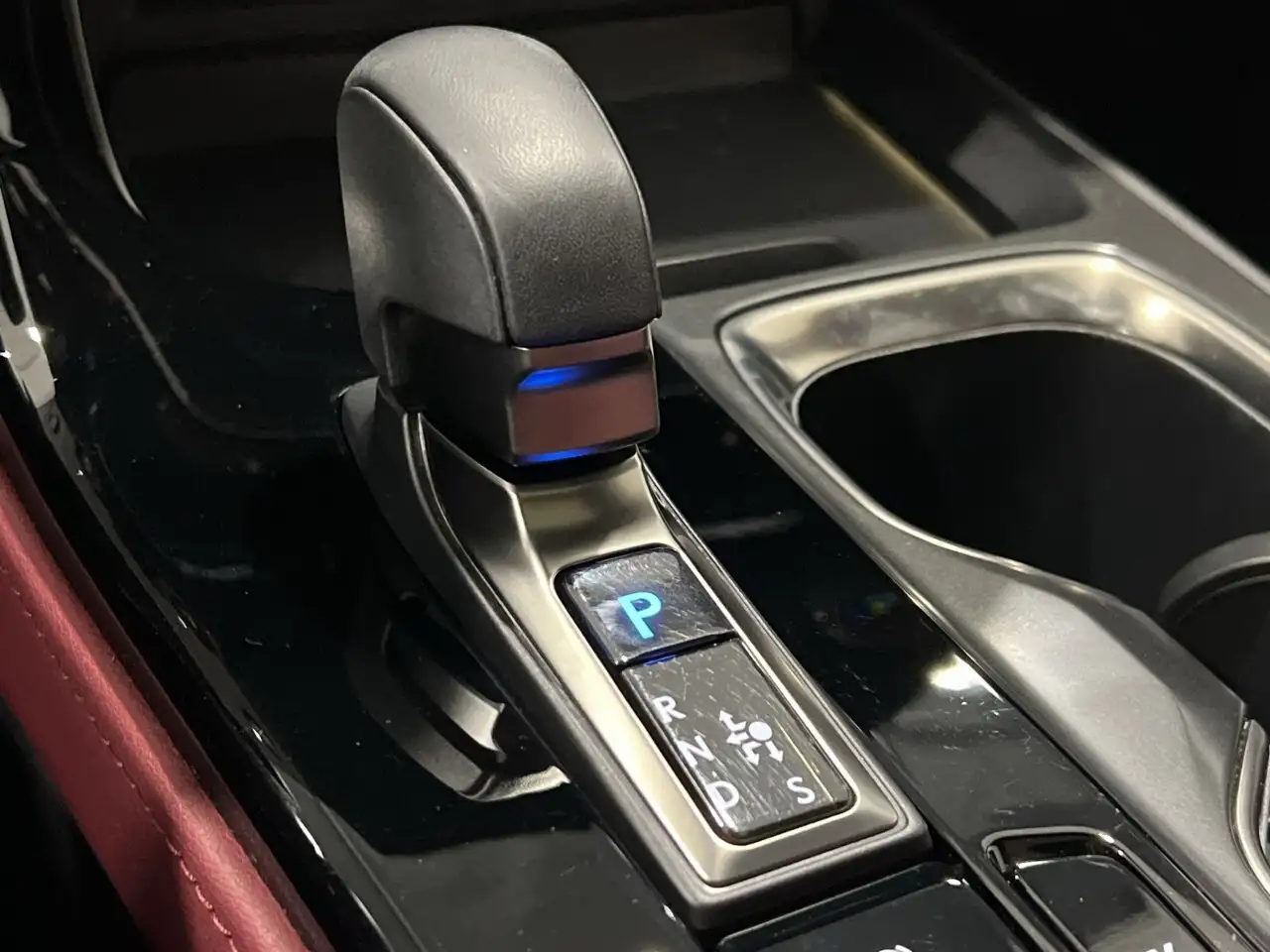 Lexus NX - Image 18
