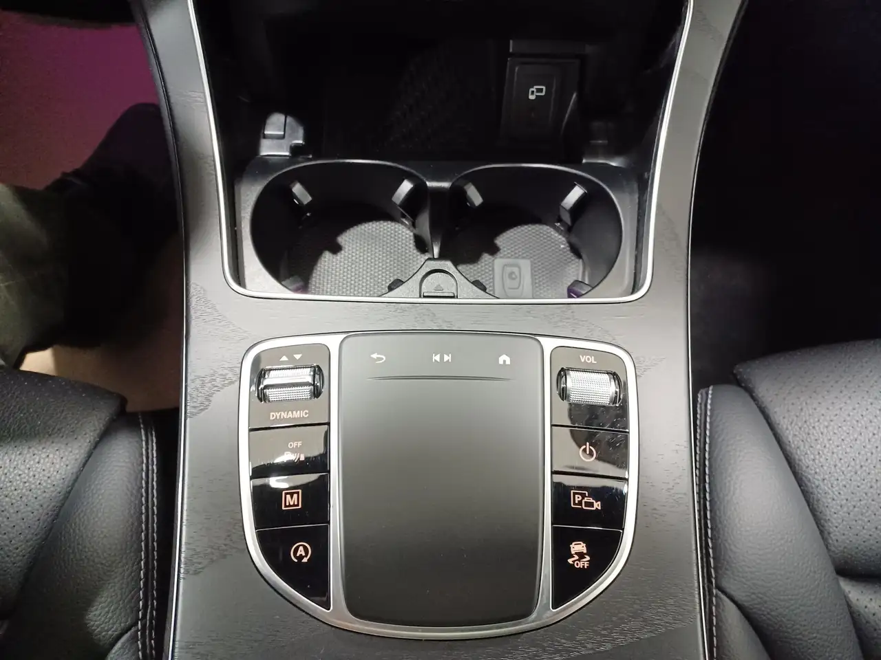Mercedes-Benz GLC - Image 13