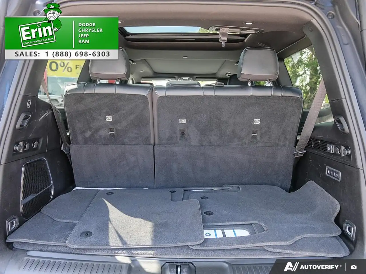 Jeep Wagoneer - Image 11