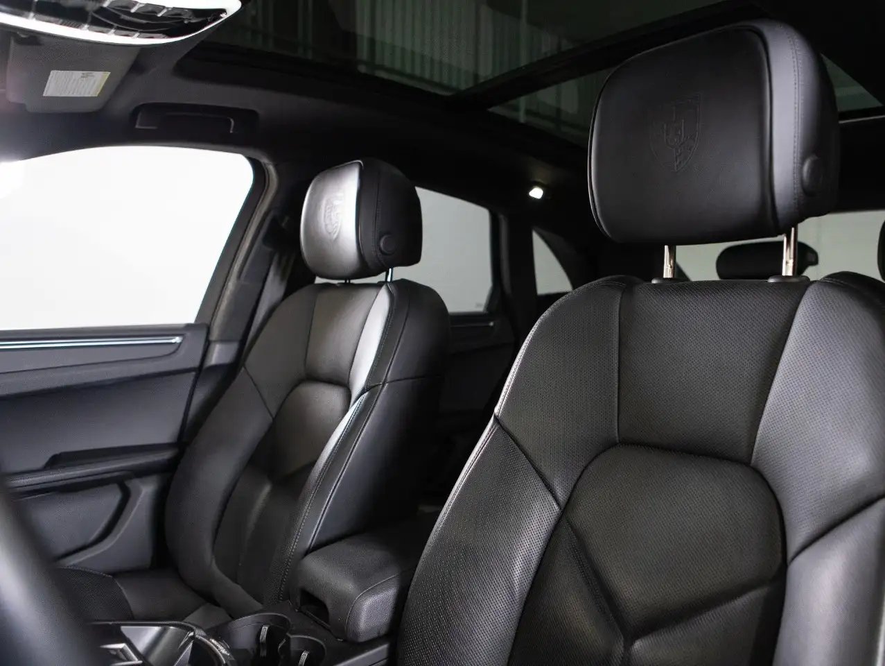 Porsche Macan - Image 14