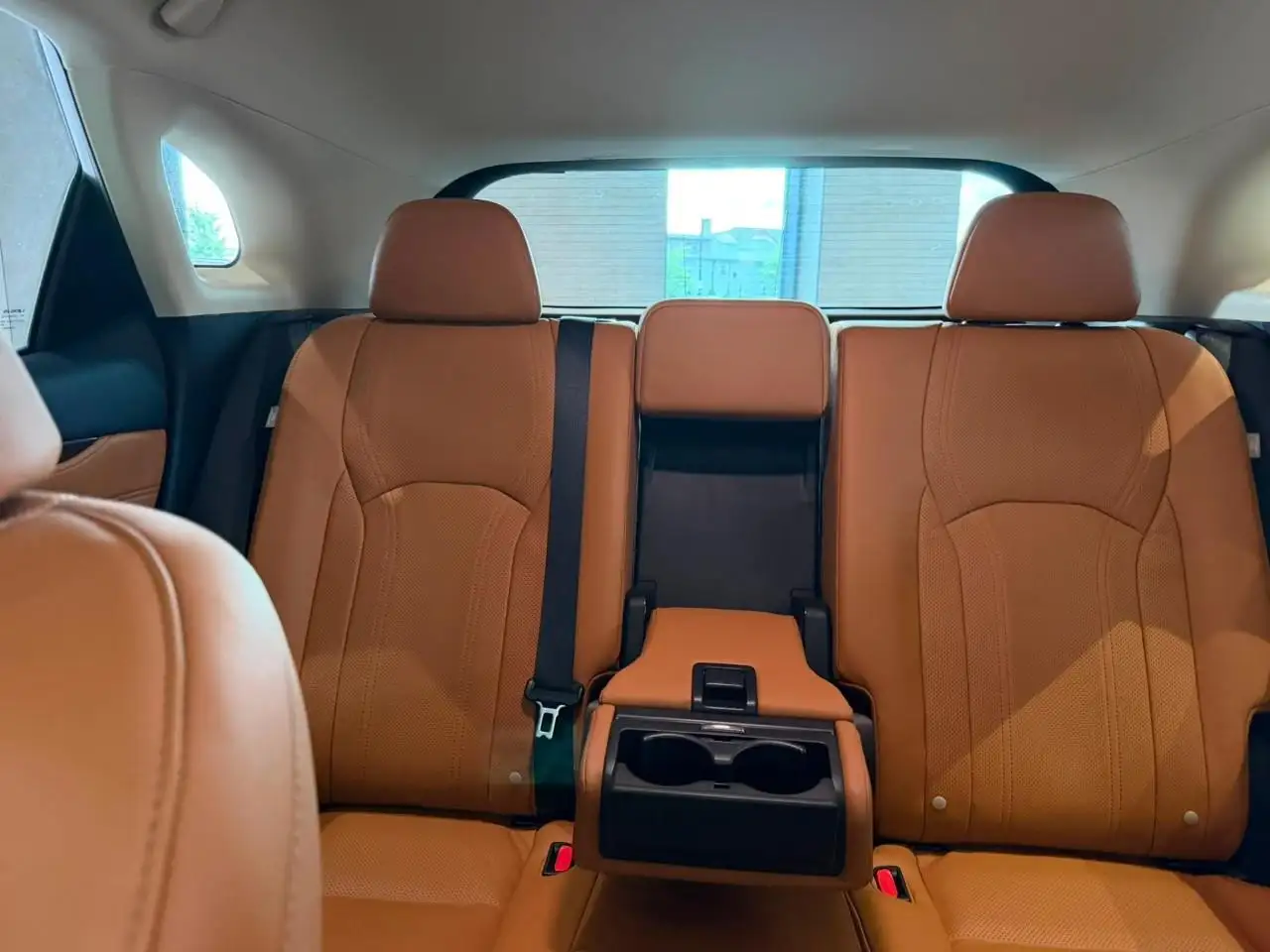 Lexus RX - Image 20