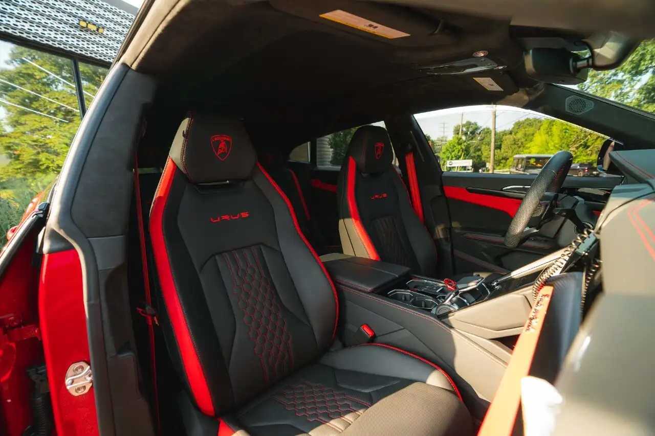 Lamborghini Urus - Image 6