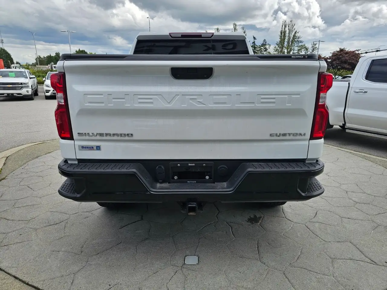 Chevrolet Silverado 1500 - Image 6