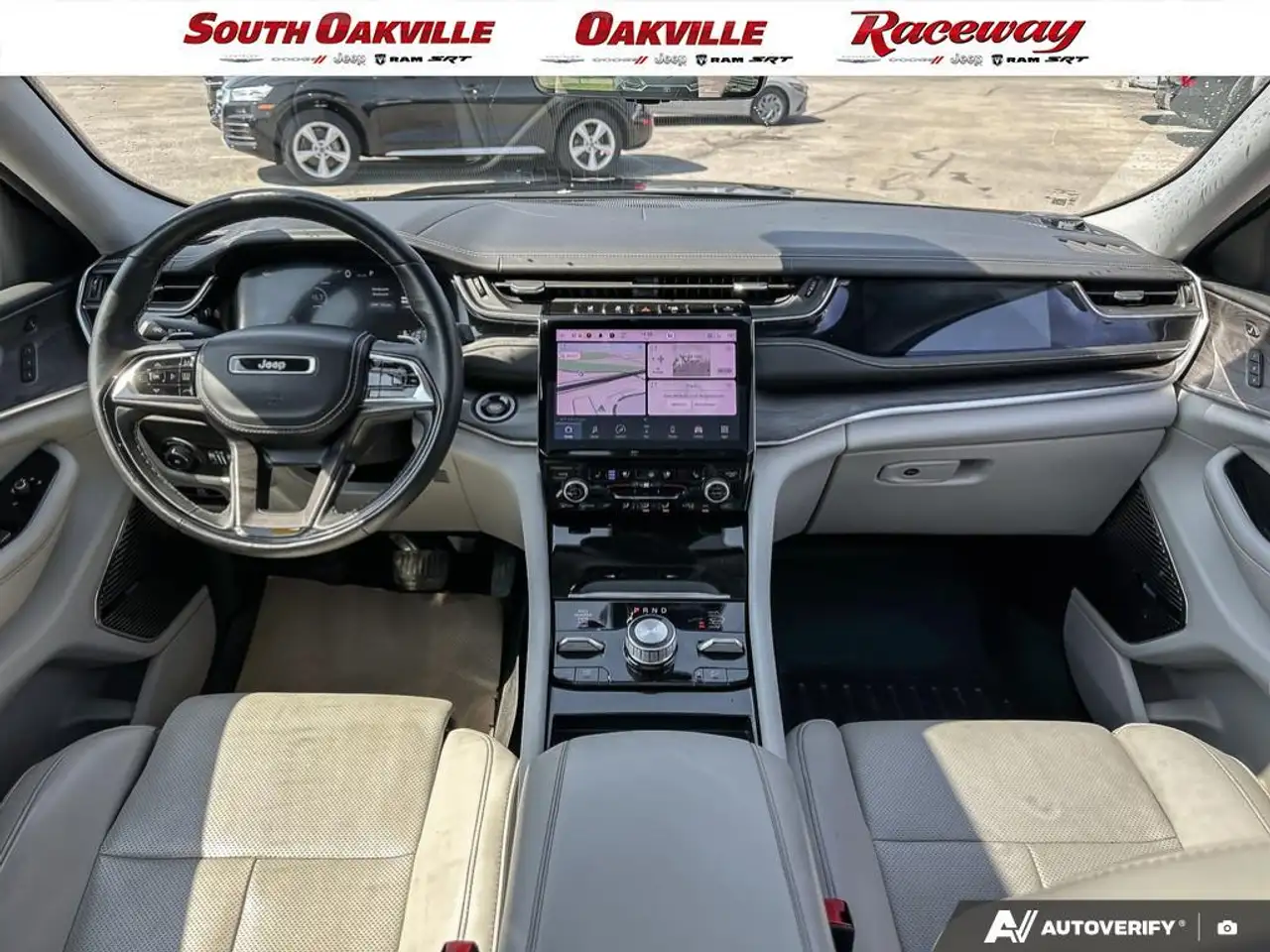 Jeep Grand Cherokee - Image 24