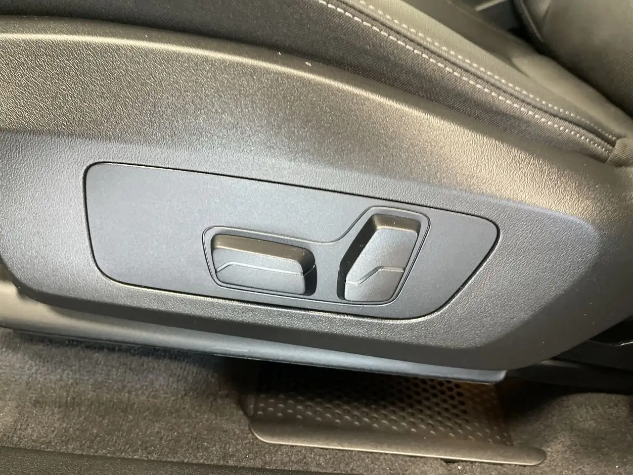BMW X1 - Image 20