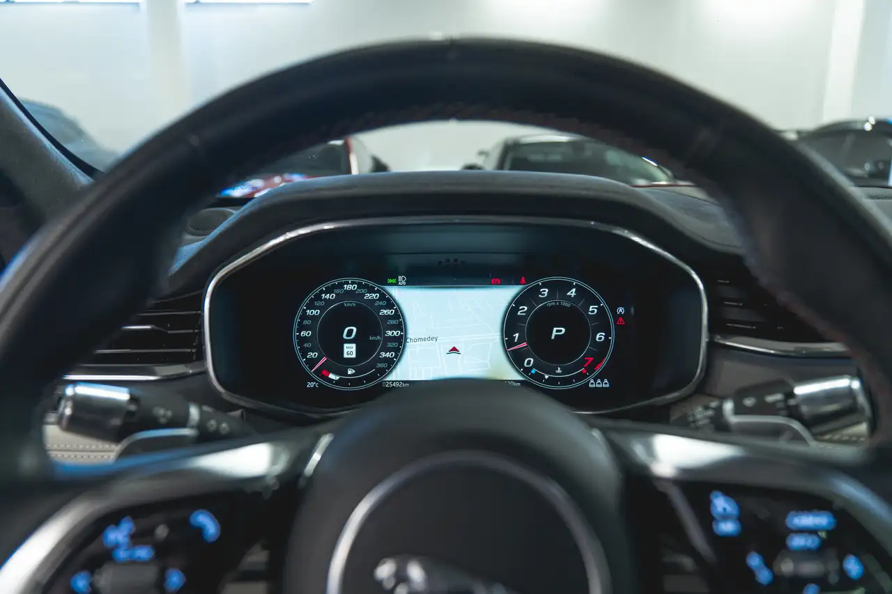 Jaguar F-Pace - Image 4