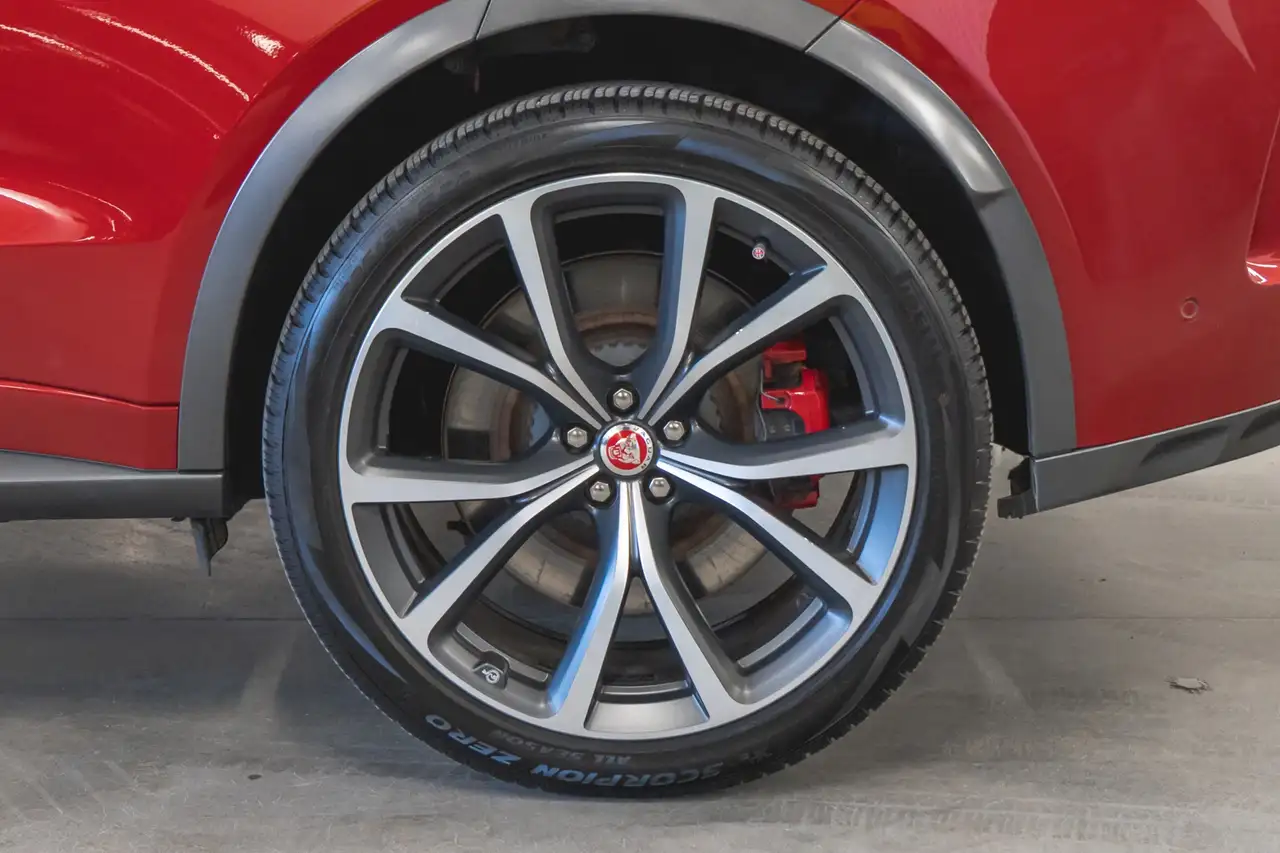 Jaguar F-Pace - Image 9
