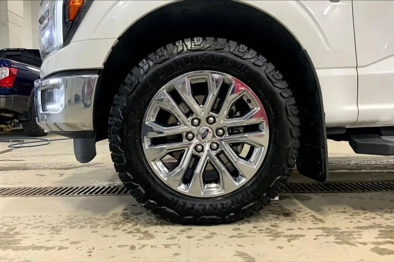 Ford F-150 - Image 9