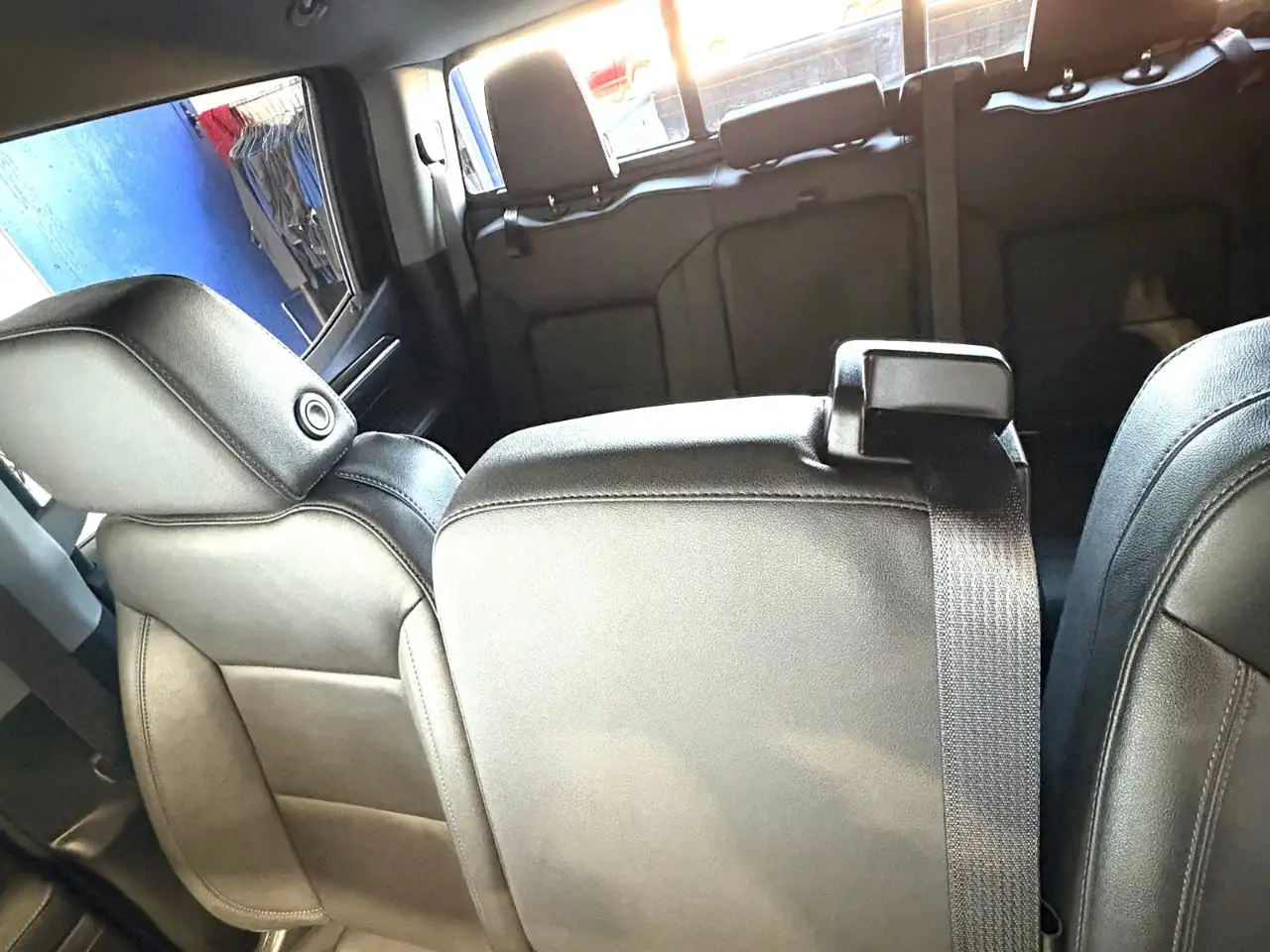 Chevrolet Silverado 1500 - Image 18