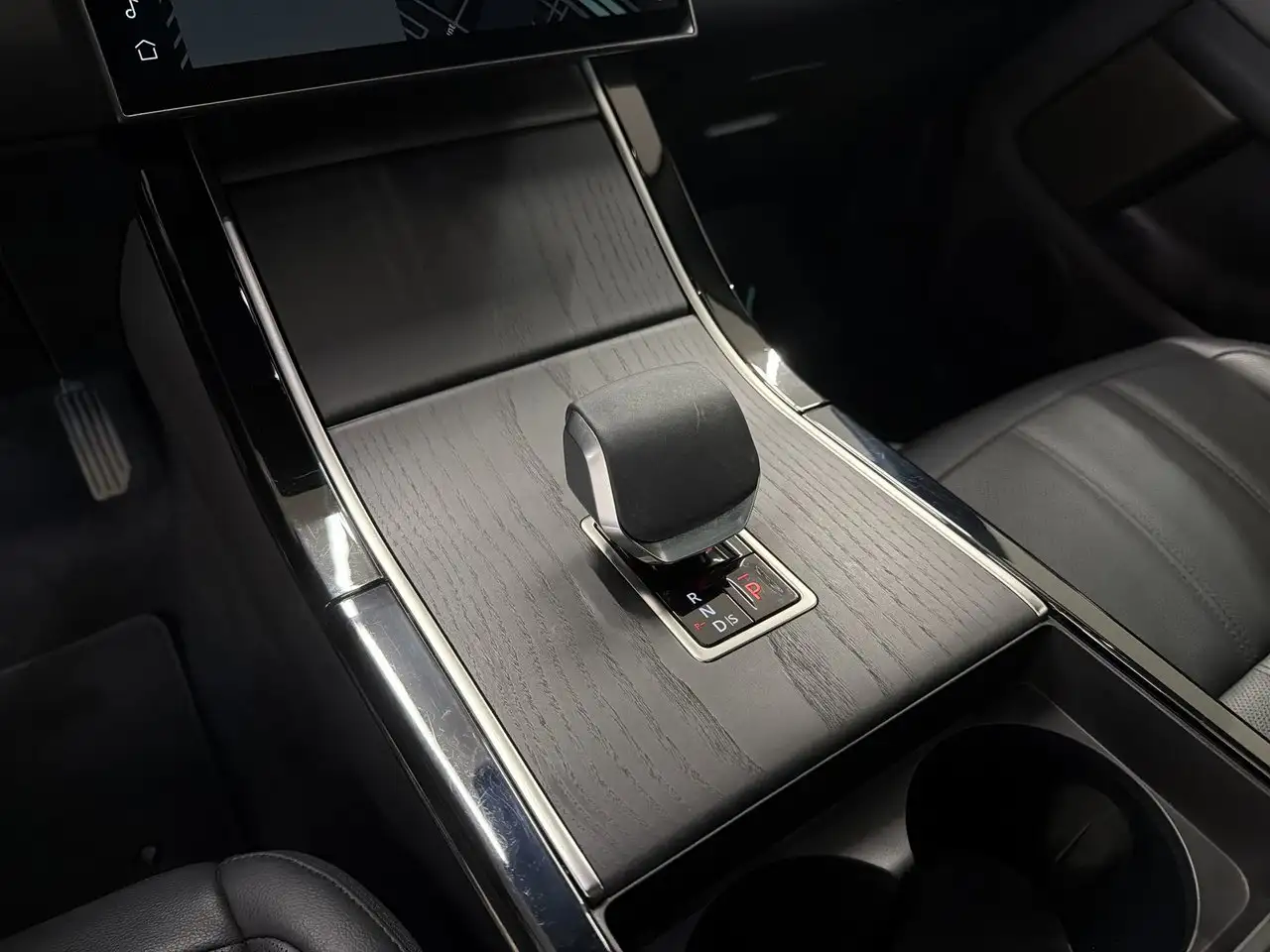 Land Rover Range Rover Evoque - Image 25