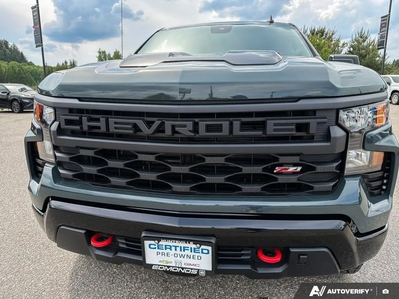 Chevrolet Silverado 1500 - Image 12
