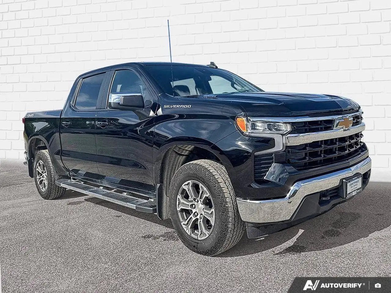 Chevrolet Silverado 1500 - Image 7