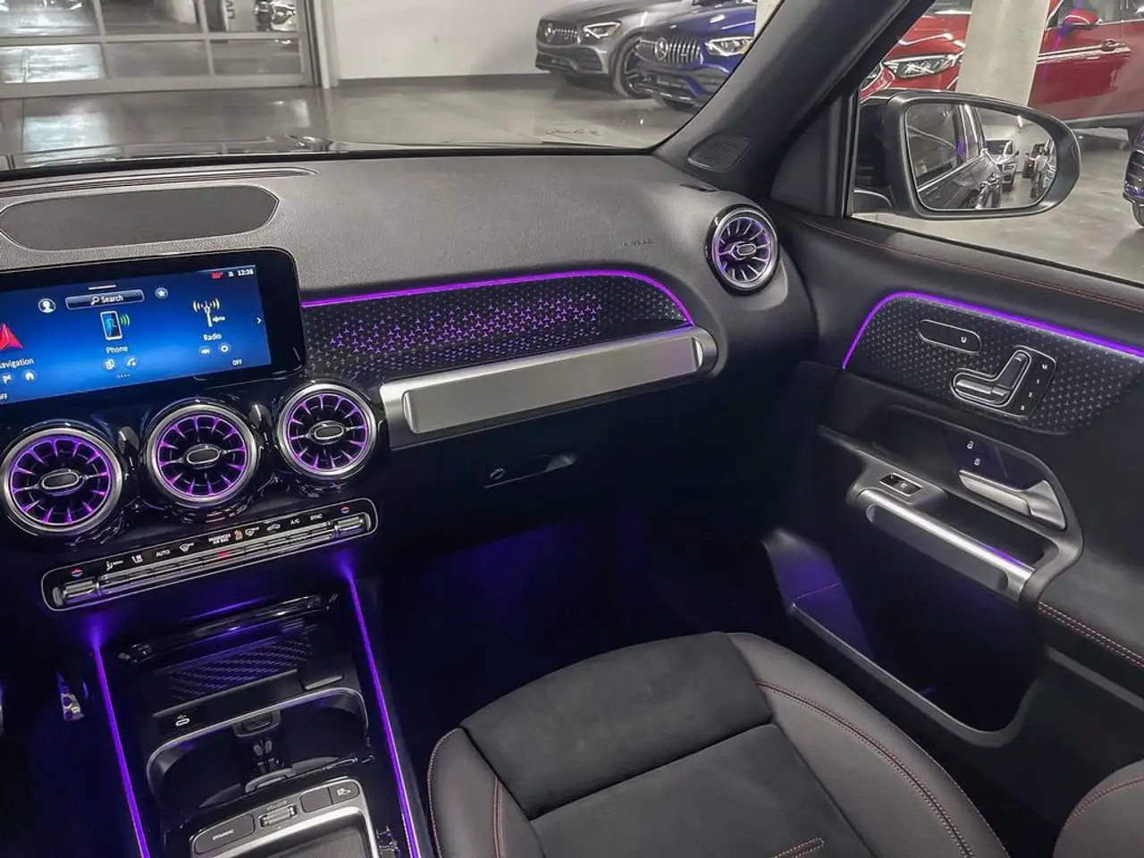 Mercedes-Benz GLB - Image 11